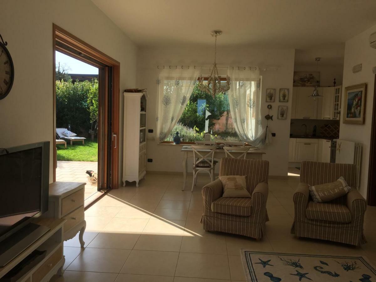 Nel Blu Dipinto Di Blu Villa โปลีญาโนอามาเร ภายนอก รูปภาพ